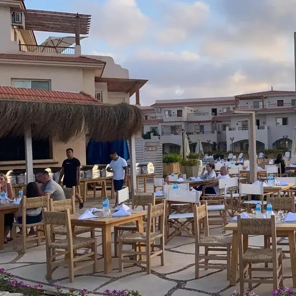 Aqua Heneish Beach Resort - zdjęcie 4