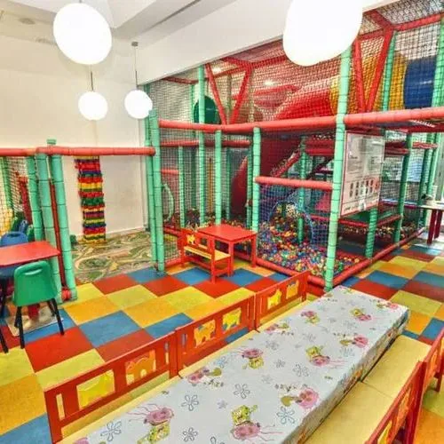 Holiday World (Benalmadena) - zdjęcie 4