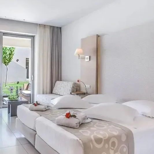 Astir Odysseus - zdjęcie 3