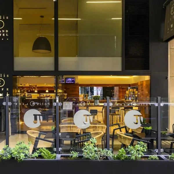 Polis Grand - zdjęcie 4