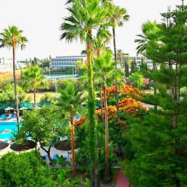 Veronica (Paphos) - zdjęcie 2