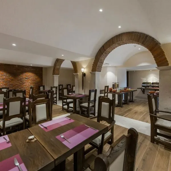 Salona Palace - zdjęcie 4