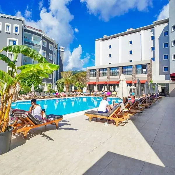 Ada Julian - zdjęcie 2