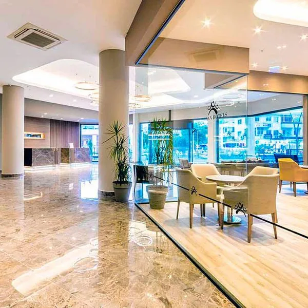 Ada Julian - zdjęcie 5