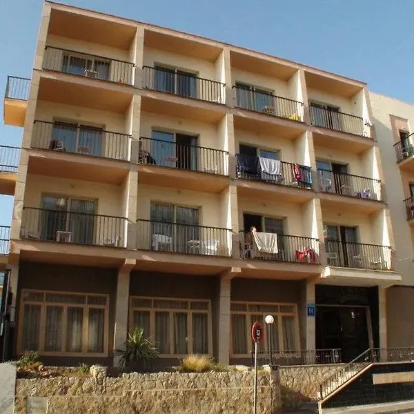 Iris (El Arenal) - zdjęcie 2