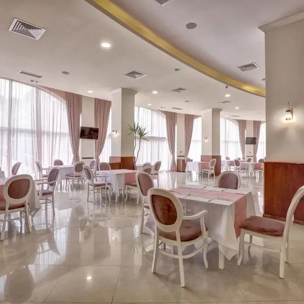 Continental Apartments - zdjęcie 2