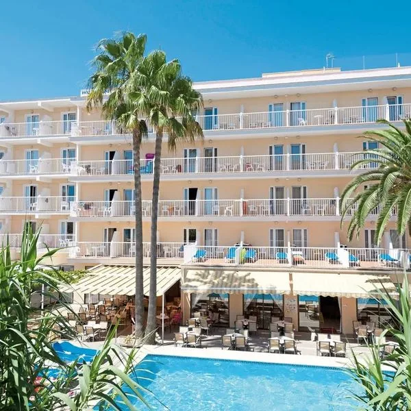 Universal Bikini (Cala Millor)