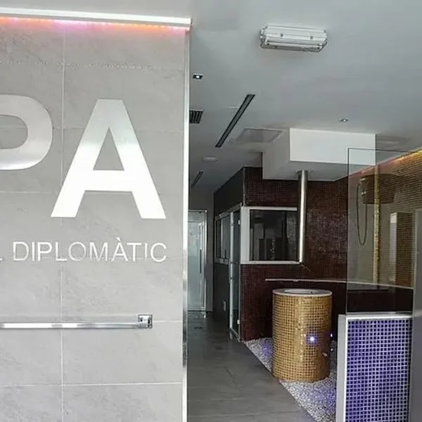 Zenit Diplomatic - zdjęcie 4