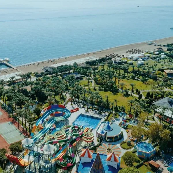 IC Green Palace - zdjęcie 3