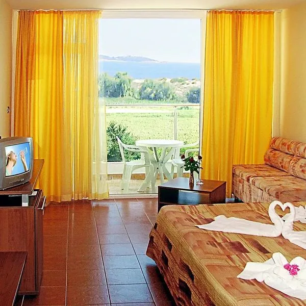 Plamena Palace - zdjęcie 3