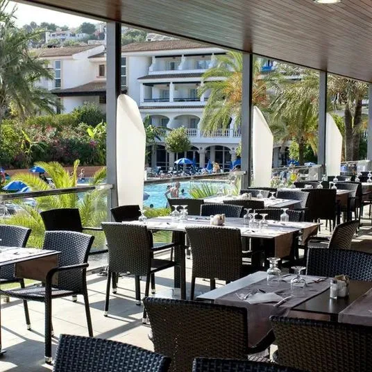 Beach Club Font de Sa Cala - zdjęcie 4