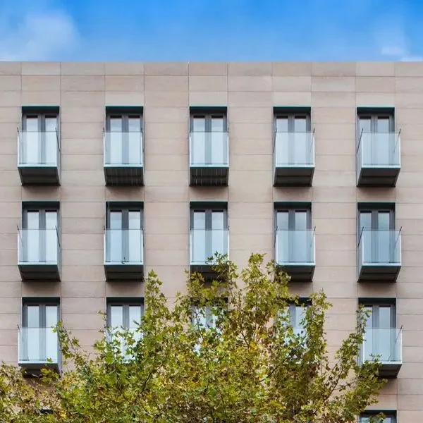 Catalonia Square - zdjęcie 4