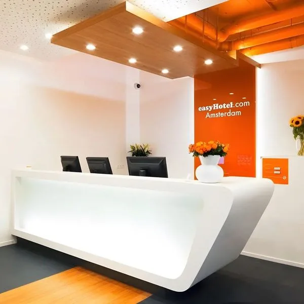 easyHotel Amsterdam City Centre South - zdjęcie 2