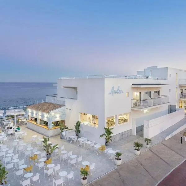 Atolon & Kaafu Beach Club