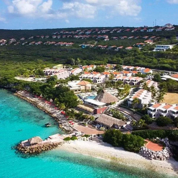 Coral Estate Luxury Resort