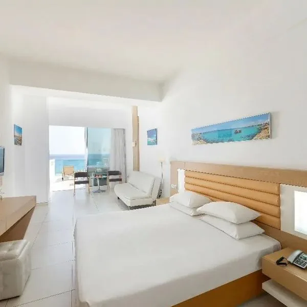 Vrissiana Beach - zdjęcie 3