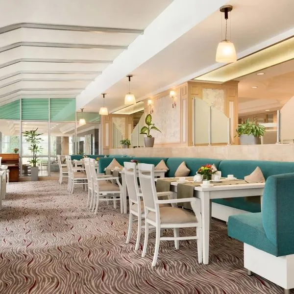 Wyndham Tashkent - zdjęcie 2