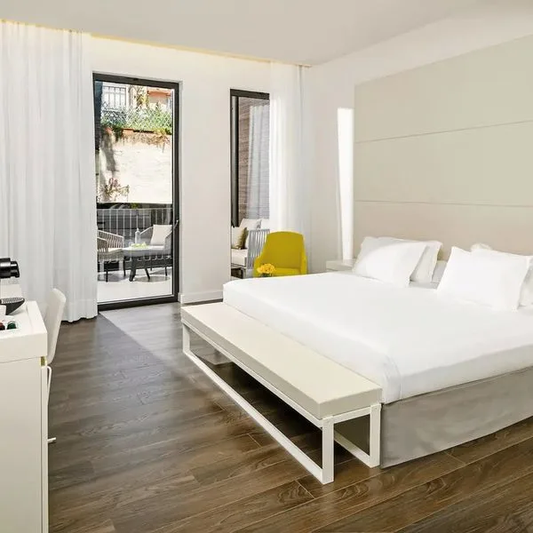 H10 Urquinaona Plaza - zdjęcie 3