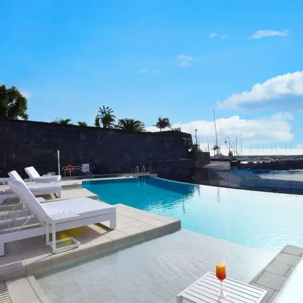 Royal Marina Suites - zdjęcie 2