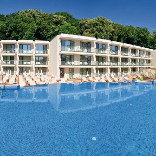 Grifid Foresta - zdjęcie 3