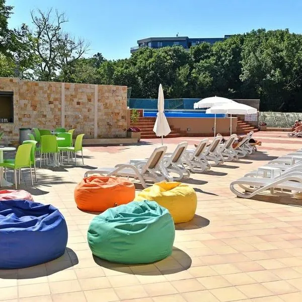 Grifid Foresta - zdjęcie 2