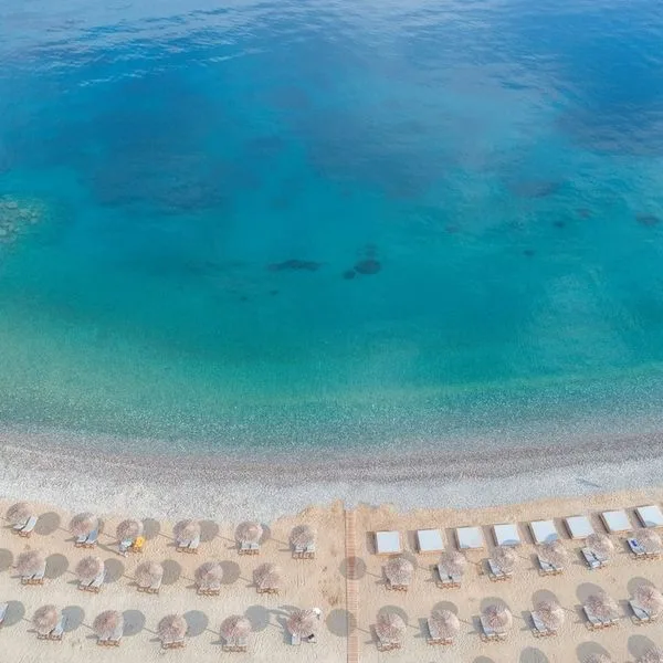 Mitsis Ramira - zdjęcie 5