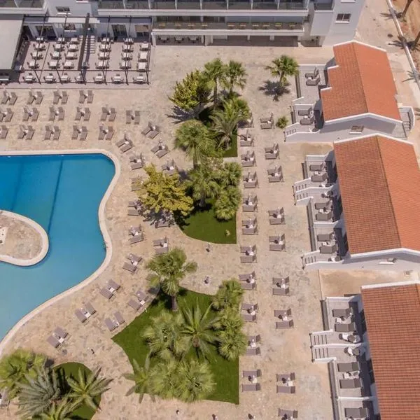 Bohemian Gardens (Protaras) - zdjęcie 2