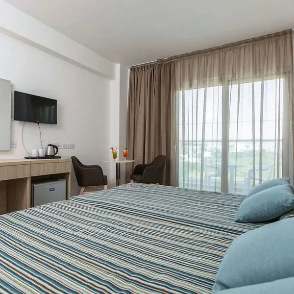 Kapetanios Bay - zdjęcie 3