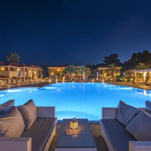 Lagomandra Beach - zdjęcie 3