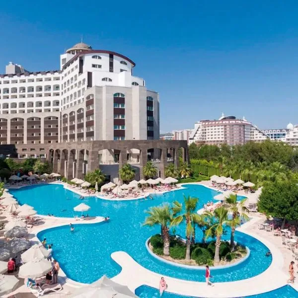 Melas Lara - zdjęcie 5