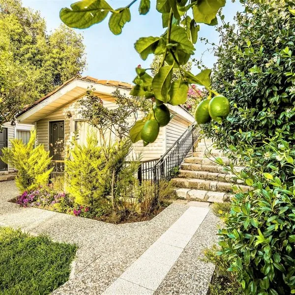 Leda Beach - zdjęcie 2