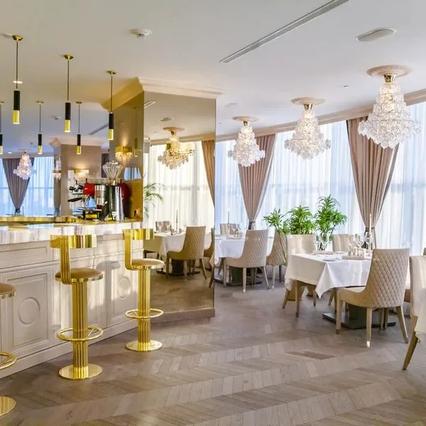 Nobil Luxury Boutique - zdjęcie 4