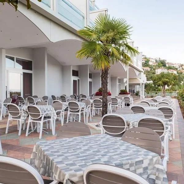 Narcis (Rabac) - zdjęcie 4