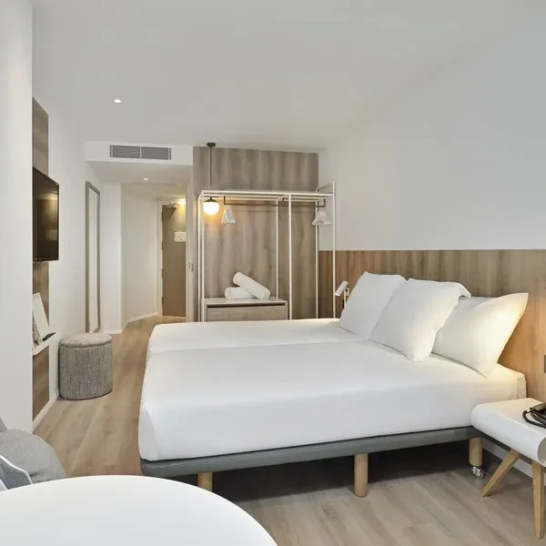 Innside Calvia Beach - zdjęcie 3