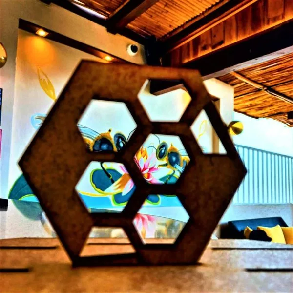 12 Bees by Kavia - zdjęcie 3