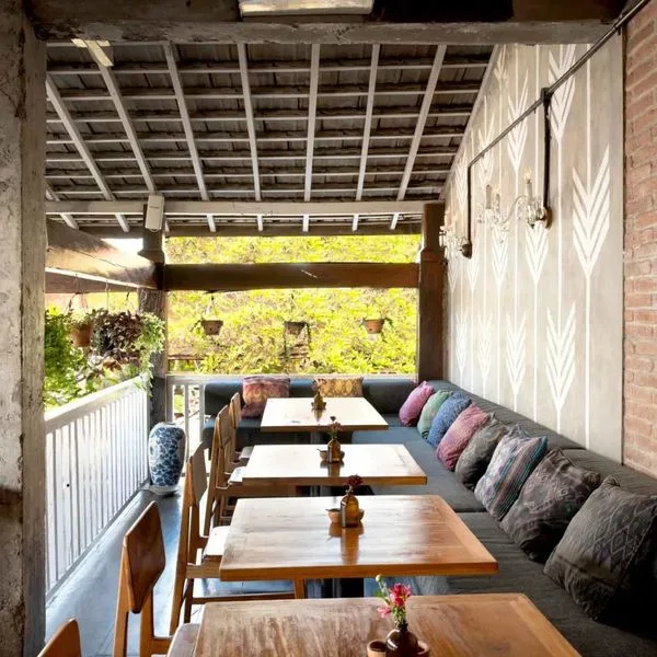 Adiwana Monkey Forest - zdjęcie 2