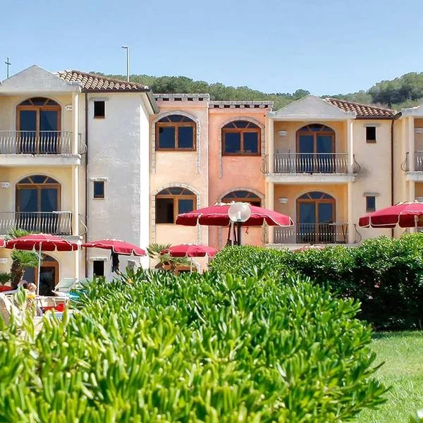 Club Esse Posada Beach Resort (Palau) - zdjęcie 3