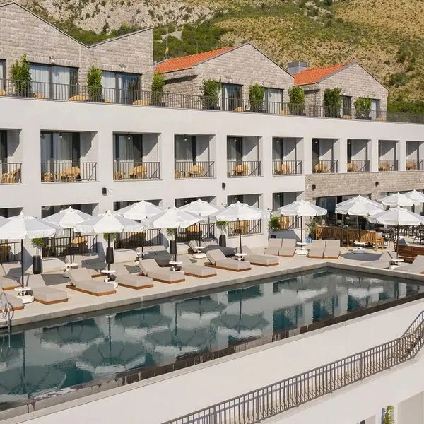 Vivid Blue Serenity Resort