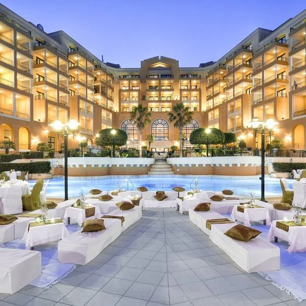 Corinthia St. George's Bay - zdjęcie 2