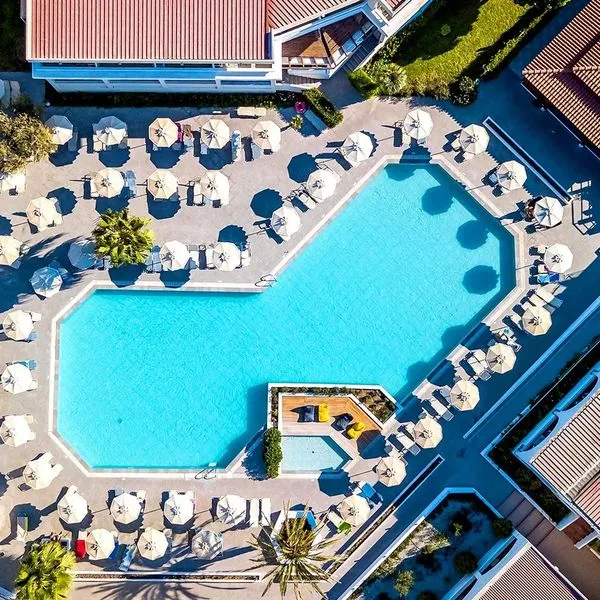 Niriides Beach (Kolymbia) - zdjęcie 4