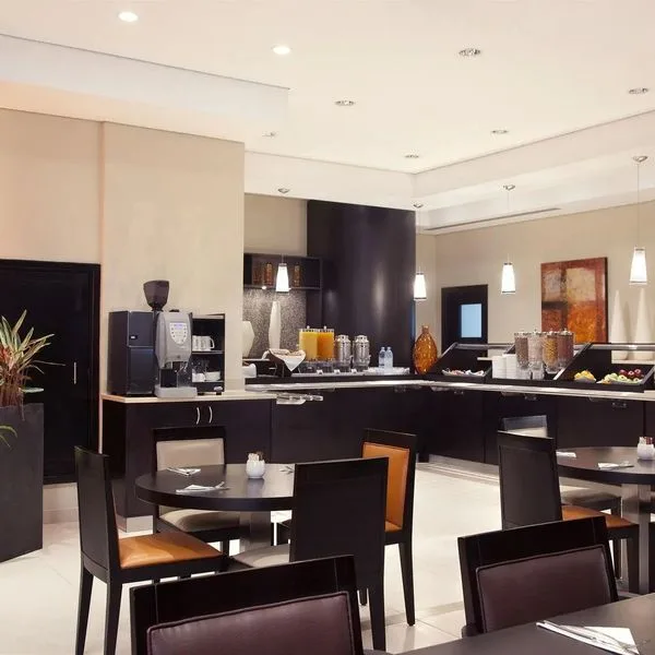 Holiday Inn Express Safa Park - zdjęcie 3