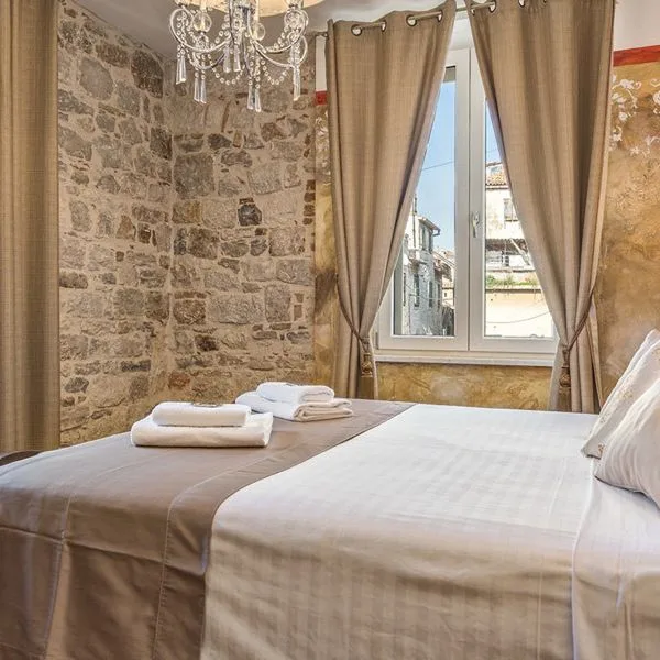 Plaza Marchi Old Town - zdjęcie 3