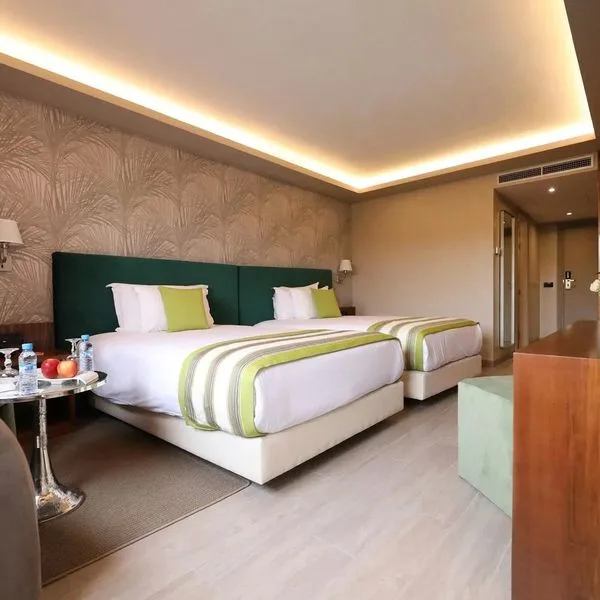 Kenzi Rose Garden - zdjęcie 4