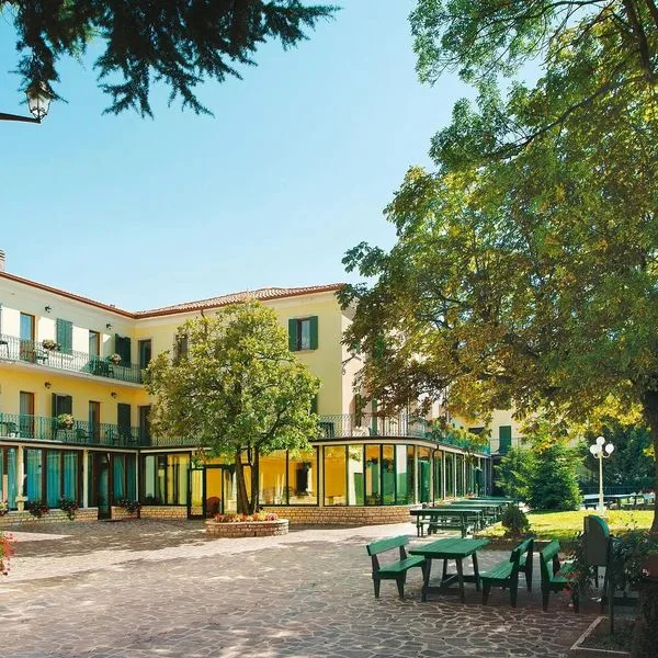 Park Jolanda - zdjęcie 4