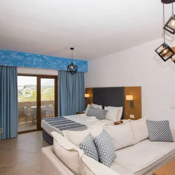 Yianna Caravel - zdjęcie 2