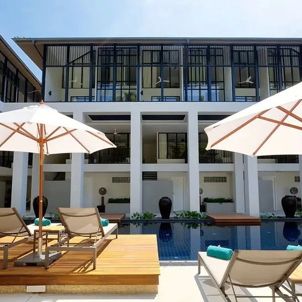 Outrigger Surin Beach Resort (ex. Manathai Surin Phuket) - zdjęcie 4