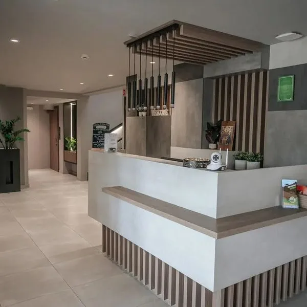 Elizabeth Queen Luxury Rooms - zdjęcie 2