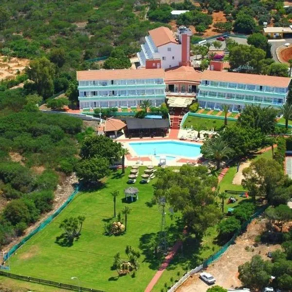 Adelais Bay - zdjęcie 2