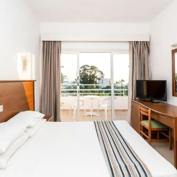 Adelais Bay - zdjęcie 5