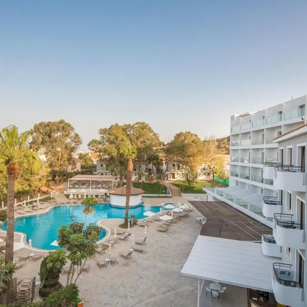 Narcissos Waterpark Resort - zdjęcie 2